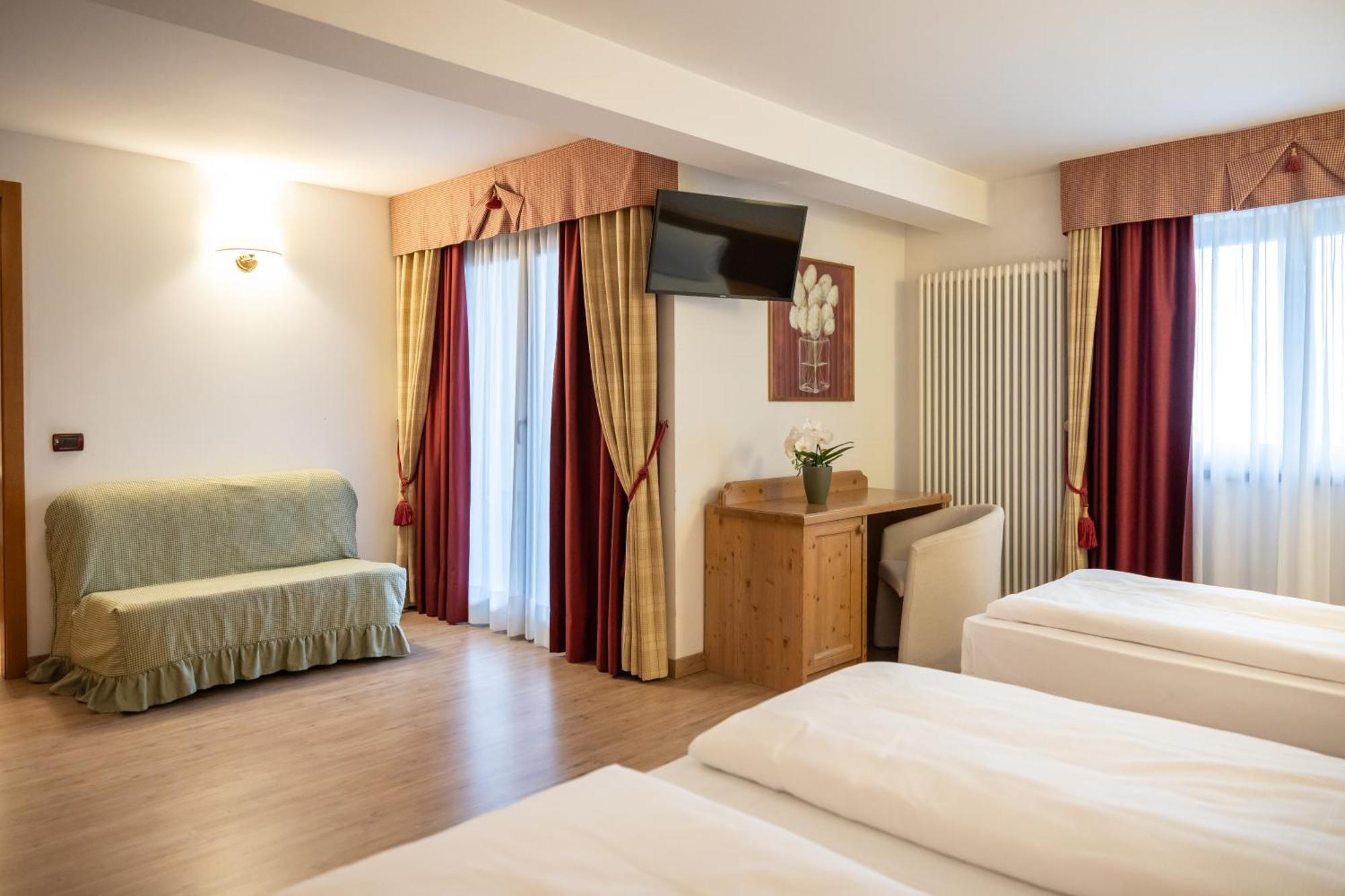 Golf Hotel 4*