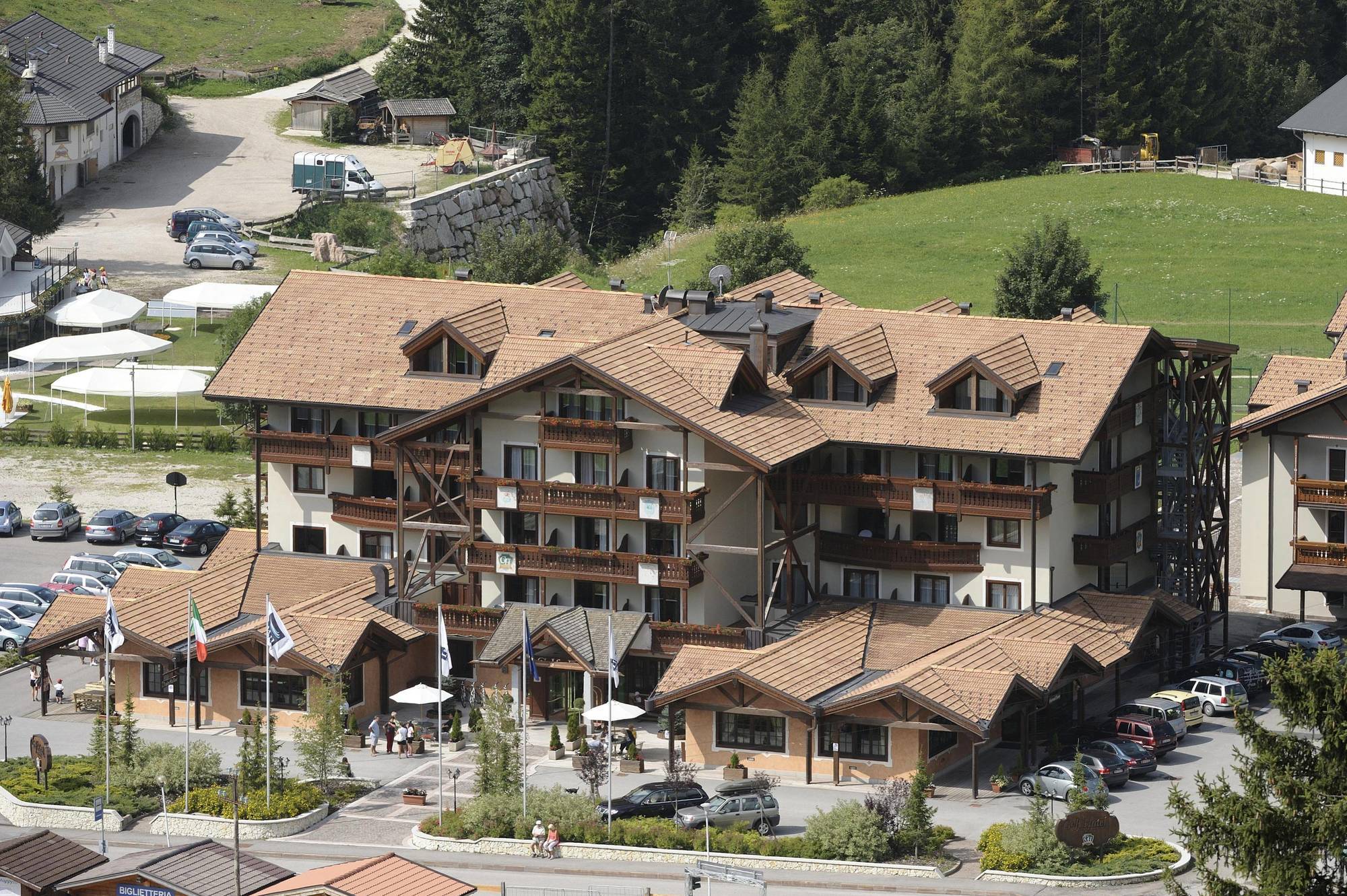Golf Hotel 4*